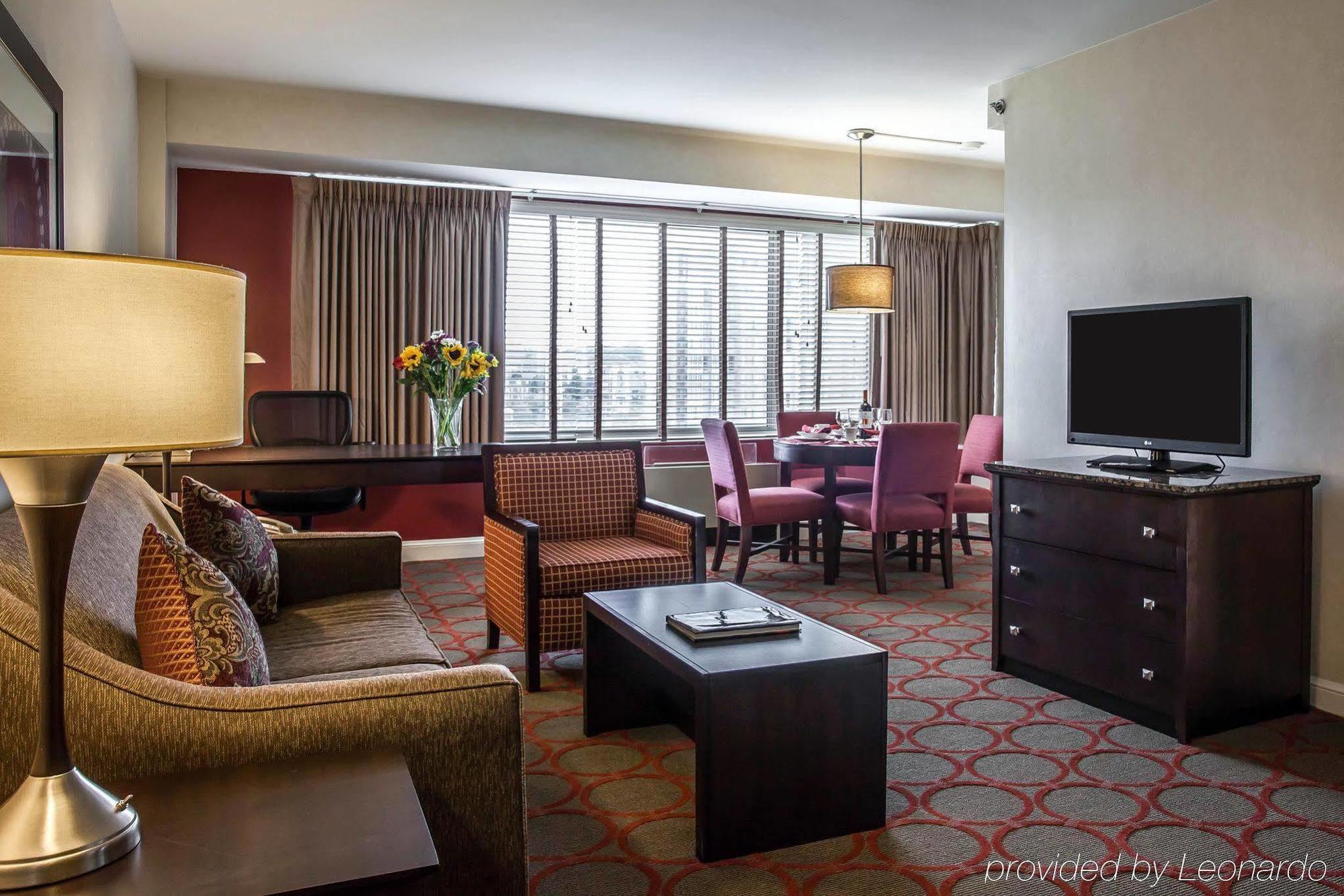 The Virginian Suites, Ascend Hotel Collection أرلنغتون المظهر الخارجي الصورة