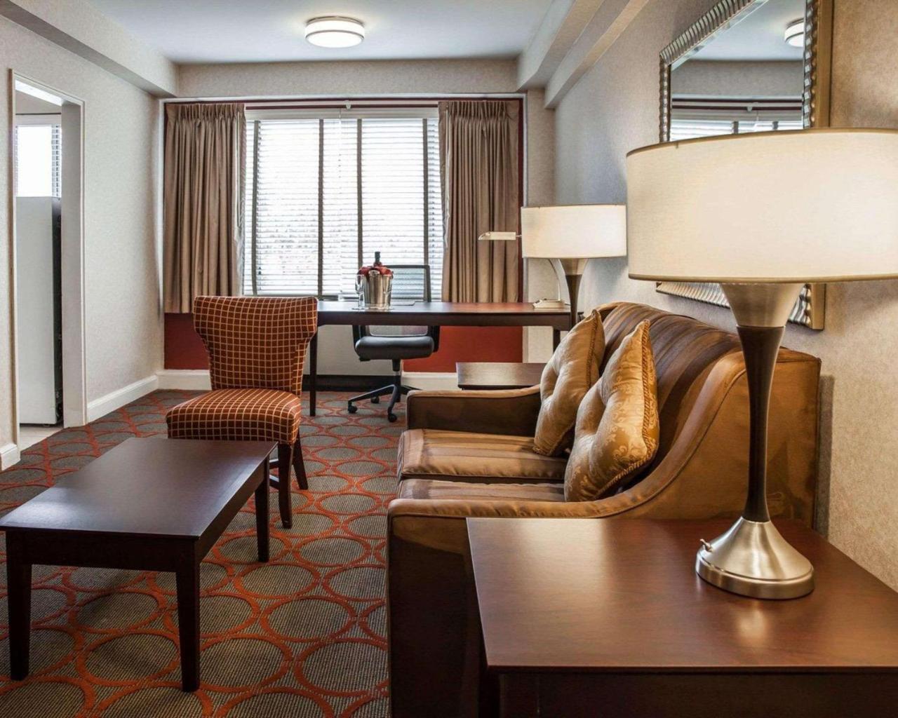 The Virginian Suites, Ascend Hotel Collection أرلنغتون المظهر الخارجي الصورة