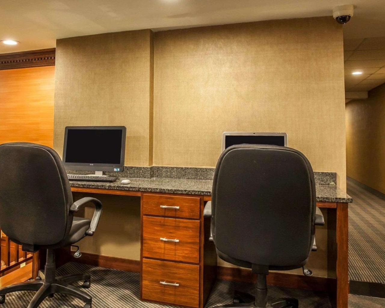 The Virginian Suites, Ascend Hotel Collection أرلنغتون المظهر الخارجي الصورة