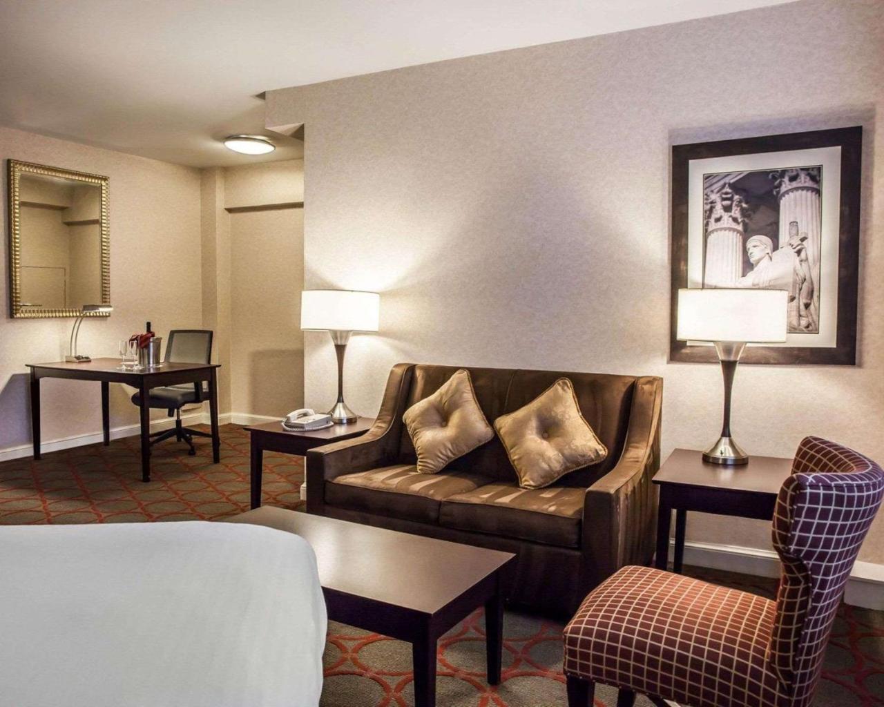 The Virginian Suites, Ascend Hotel Collection أرلنغتون المظهر الخارجي الصورة